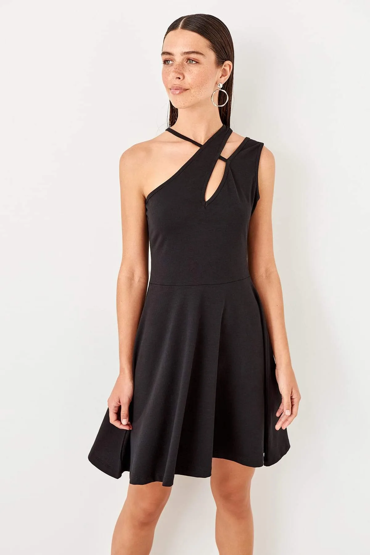 13090 Black One Shoulder Strap Dress