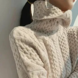 Amy - Cozy warm turtleneck sweater for ultimate comfort