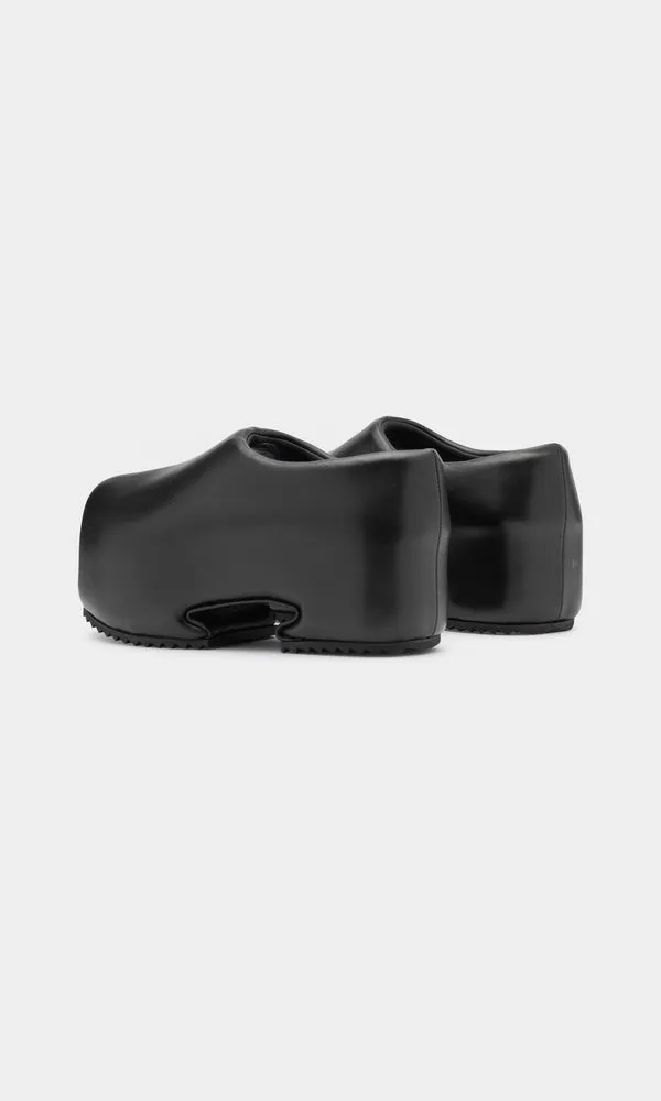 CLOG Leather | Black