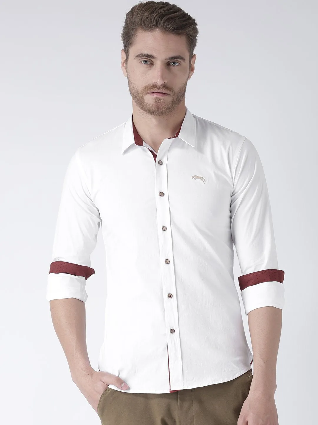 Men White Slim Fit Solid Casual Shirt