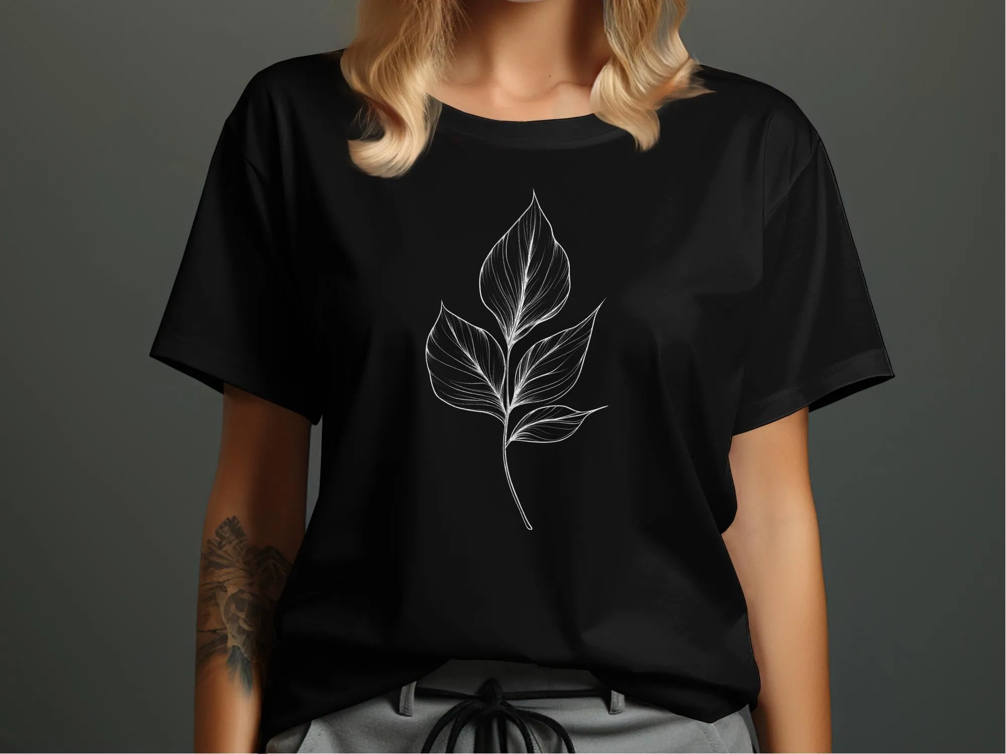 Minimalistic Nature Line Art TShirt Modern Botanical Design Apparel Casual Wear Unique Tee Stylish Leaf Drawing