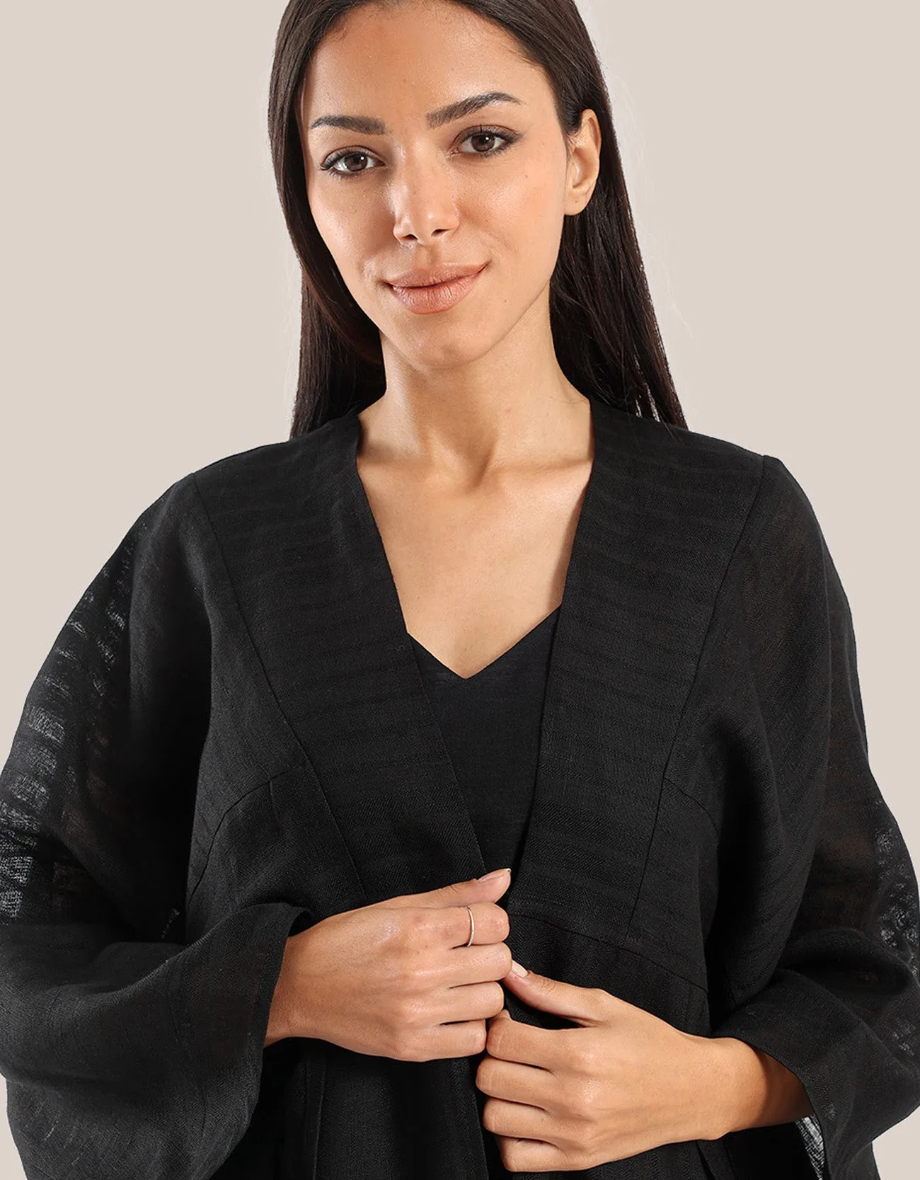 Short Loose fit coat with long sleeves