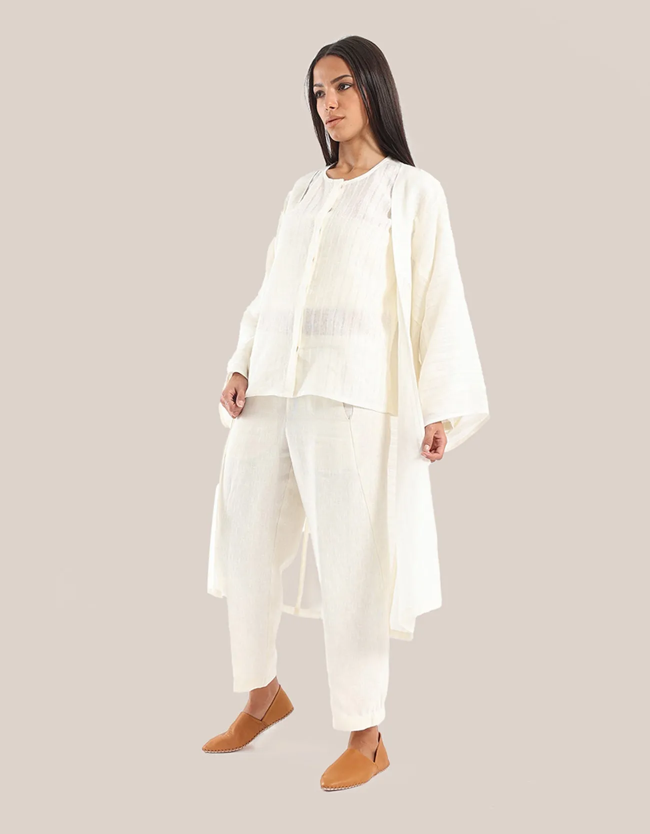 Short Loose fit coat with long sleeves