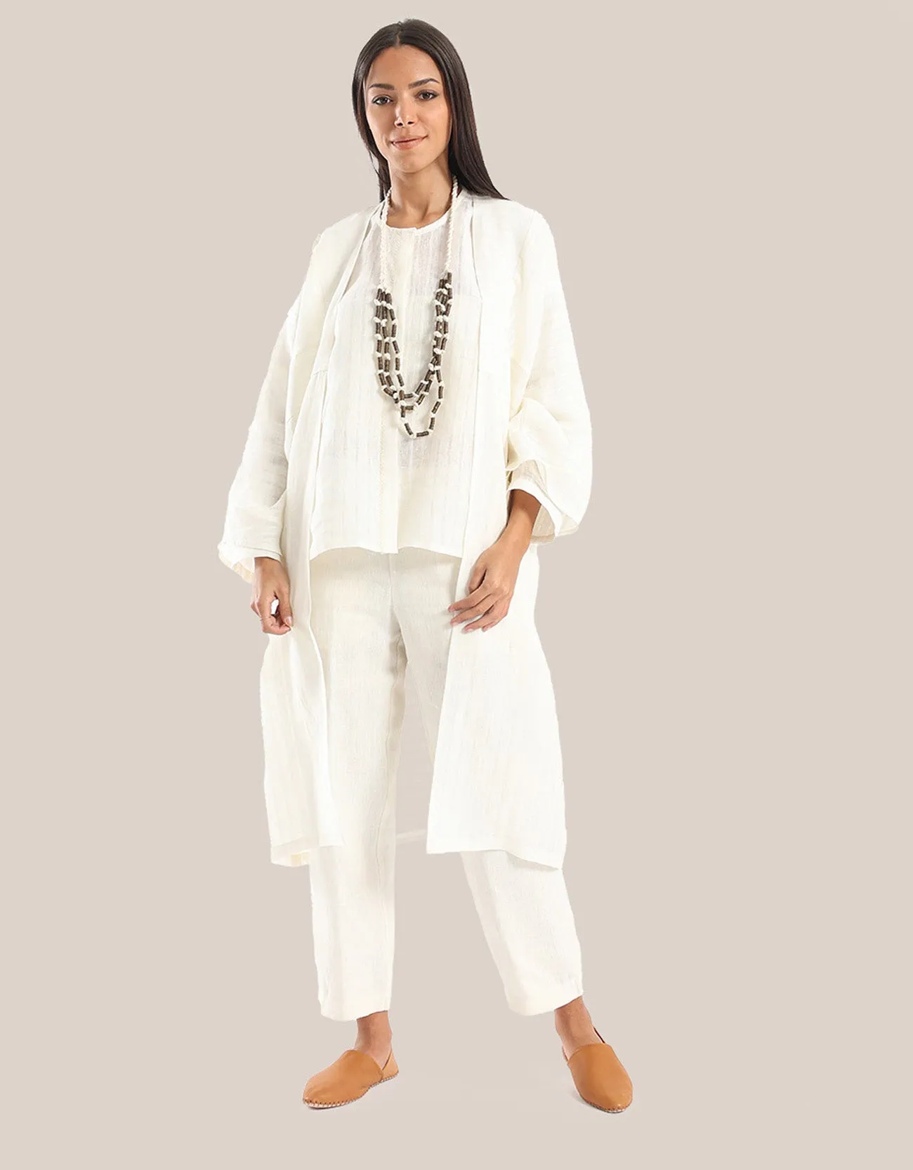 Short Loose fit coat with long sleeves
