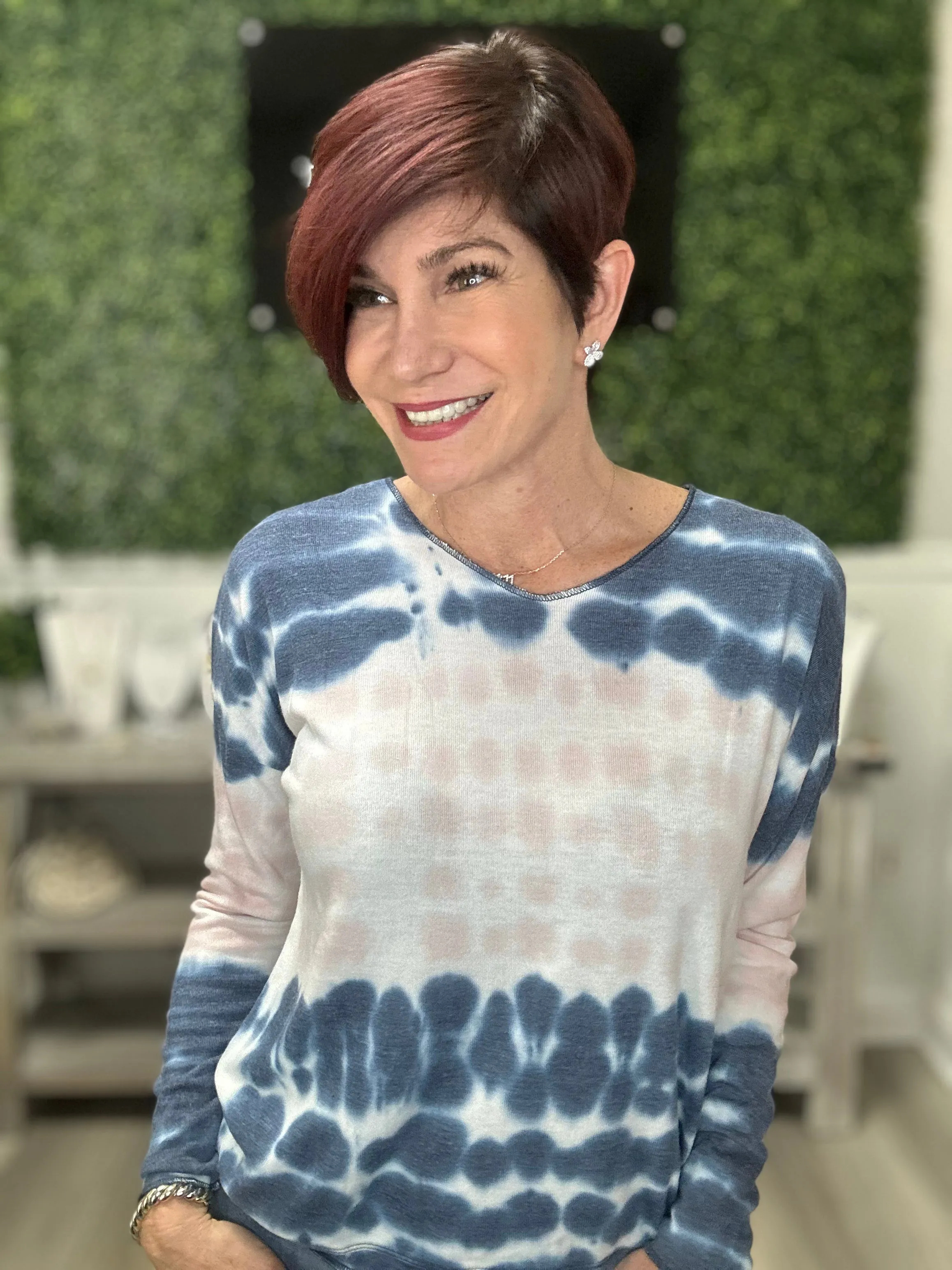 V Neck L/S Tie Dye Top