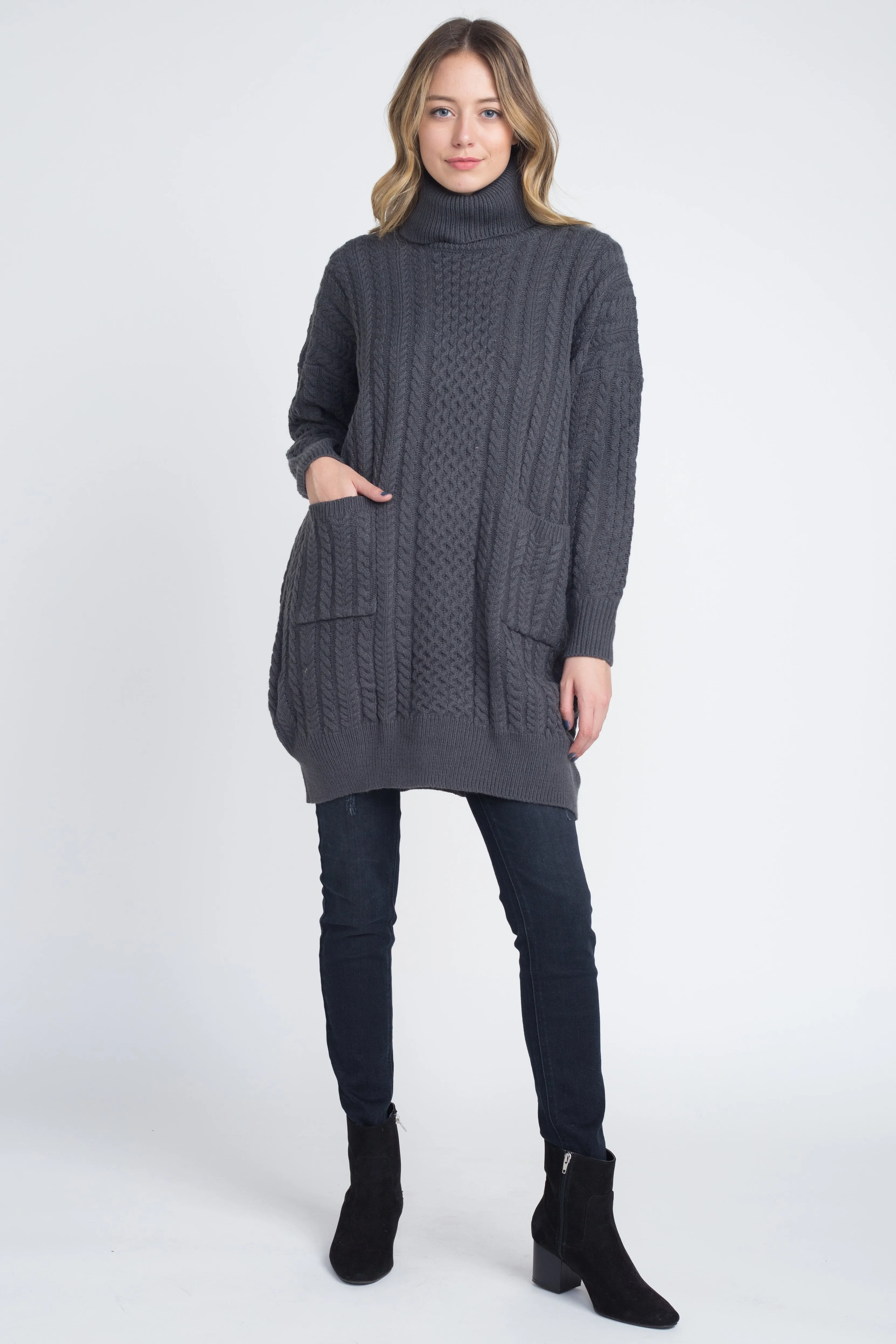 Women's Loose Fit Turtleneck Sweater